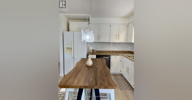 182 Elizabeth Street, Southwest Middlesex, ON, N0L 1M0 - 5