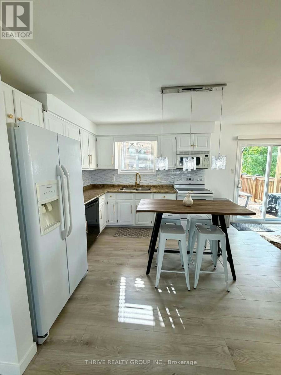 182 Elizabeth Street, Southwest Middlesex, ON, N0L 1M0 - 3