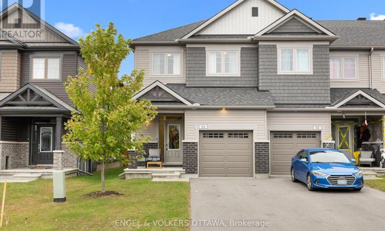 124 Patchell Place N