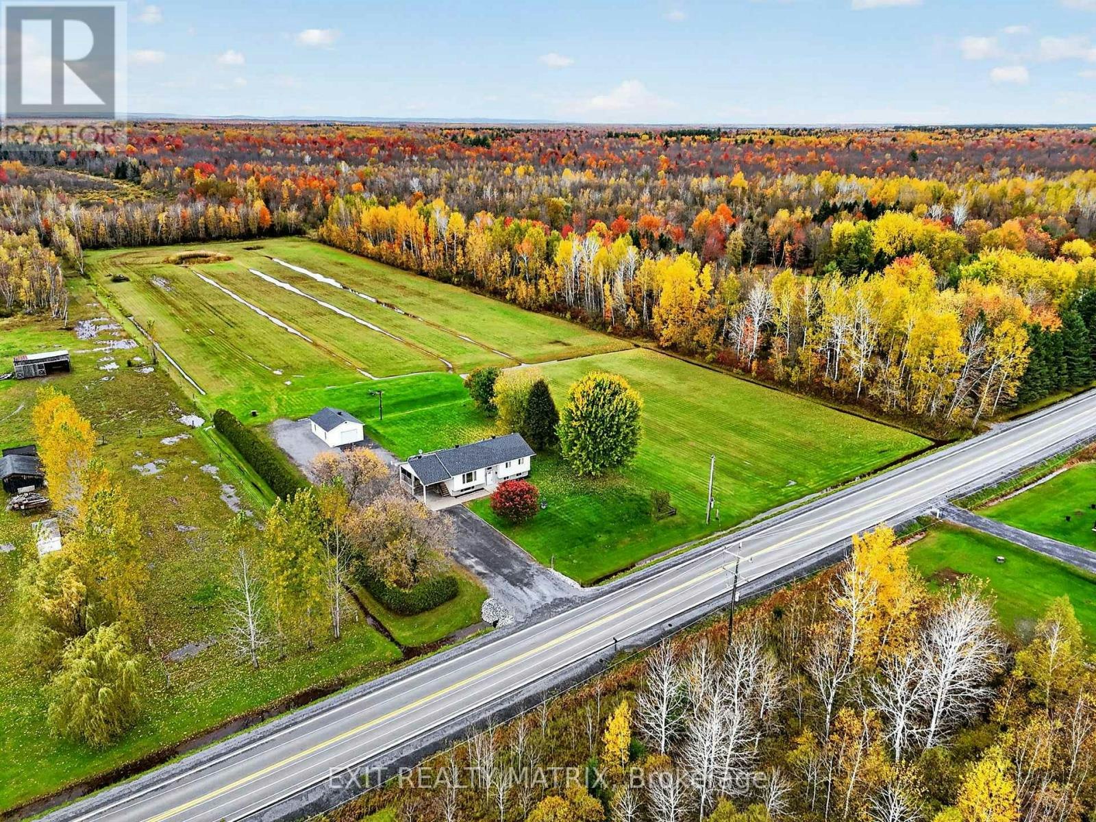 2871 Russland Road, Ottawa, ON, K0A 3H0