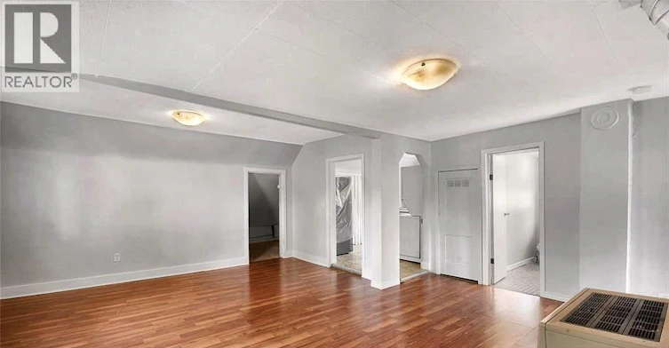2-736 University East, Windsor, ON, N9A 2Z7 - 3