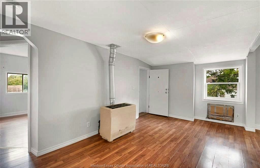 2-736 University East, Windsor, ON, N9A 2Z7 - 4