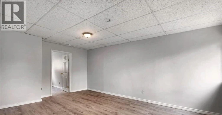 3-736 University East, Windsor, ON, N9A 2Z7 - 4