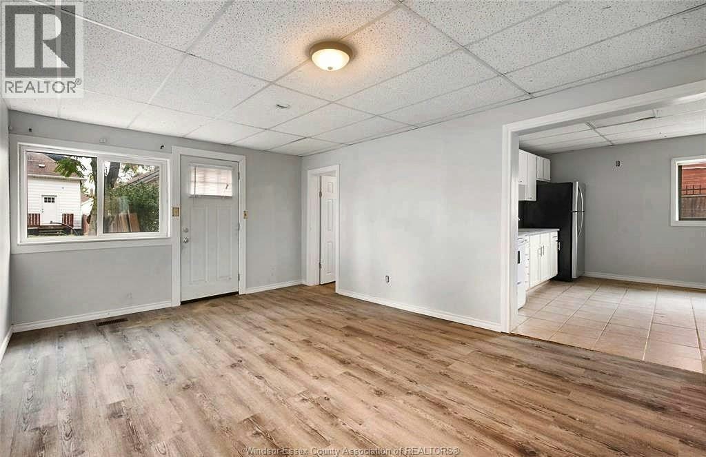 3-736 University East, Windsor, ON, N9A 2Z7 - 3