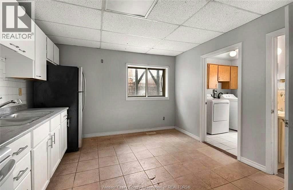 3-736 University East, Windsor, ON, N9A 2Z7 - 5