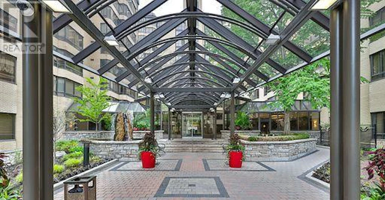 C-PH 10-211 Saint Patrick Street S, Toronto, ON, M5T 2Y9 - 4
