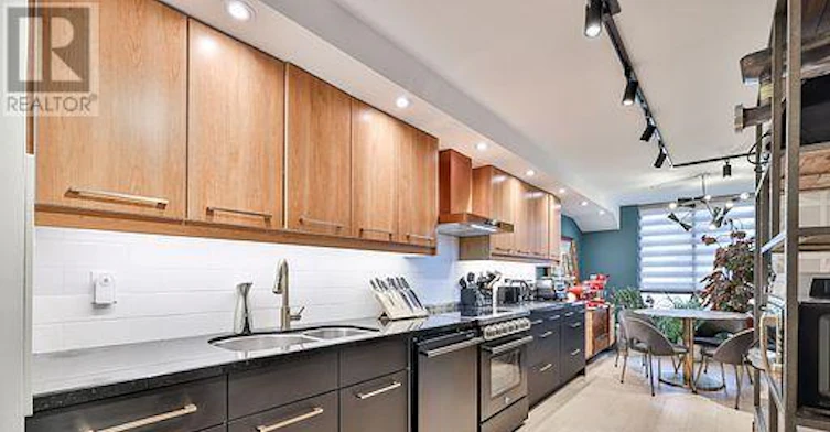 C-PH 10-211 Saint Patrick Street S, Toronto, ON, M5T 2Y9 - 23