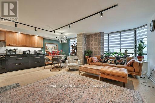 C-PH 10-211 Saint Patrick Street S, Toronto, ON, M5T 2Y9 - 12