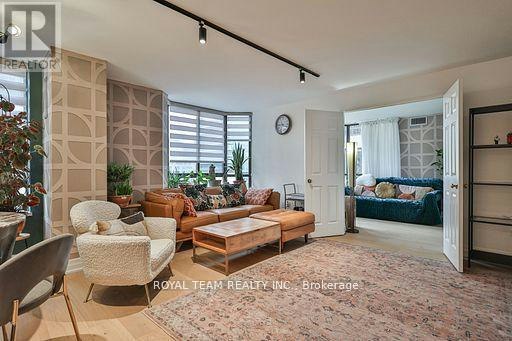 C-PH 10-211 Saint Patrick Street S, Toronto, ON, M5T 2Y9 - 14