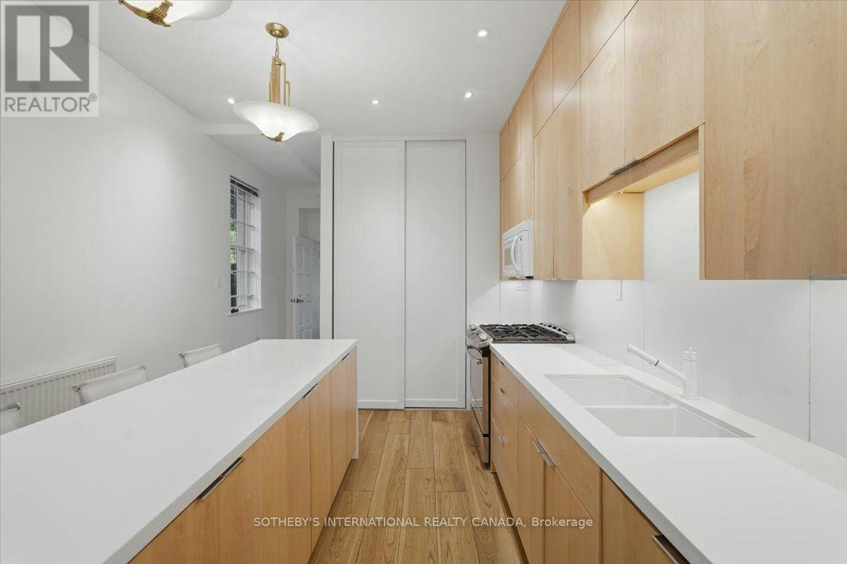 MAIN FLOOR-33 Rose Avenue, Toronto, ON, M4X 1N7 - 8