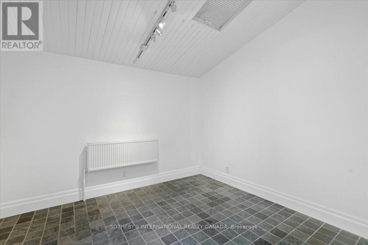 MAIN FLOOR-33 Rose Avenue, Toronto, ON, M4X 1N7 - 11