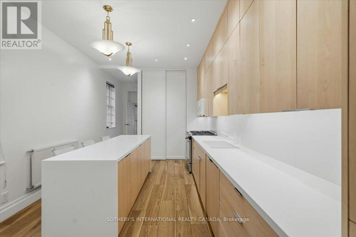 MAIN FLOOR-33 Rose Avenue, Toronto, ON, M4X 1N7 - 6