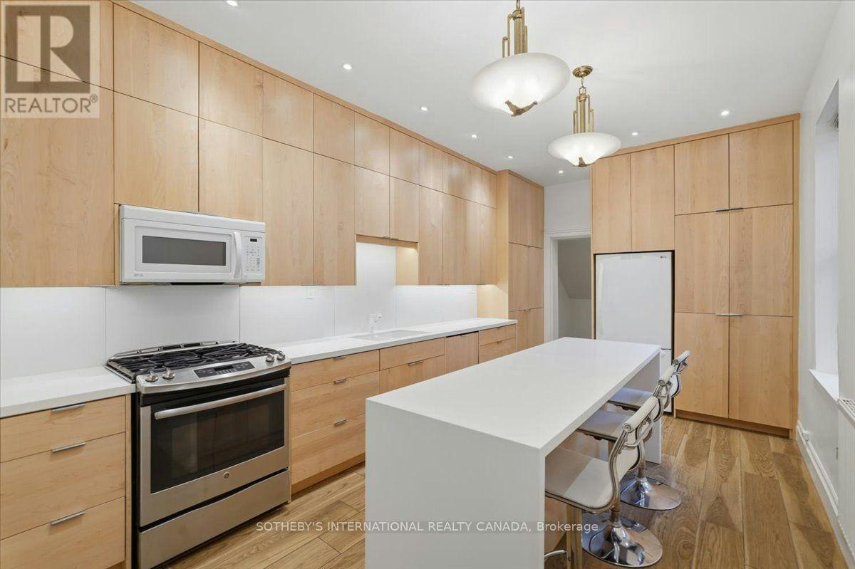 MAIN FLOOR-33 Rose Avenue, Toronto, ON, M4X 1N7 - 7