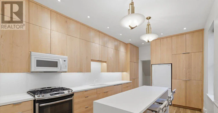 MAIN FLOOR-33 Rose Avenue, Toronto, ON, M4X 1N7 - 7
