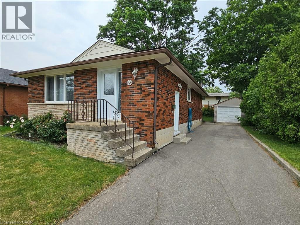 Lower-1326 Rosemary Crescent, Burlington, ON, L7P 2P4