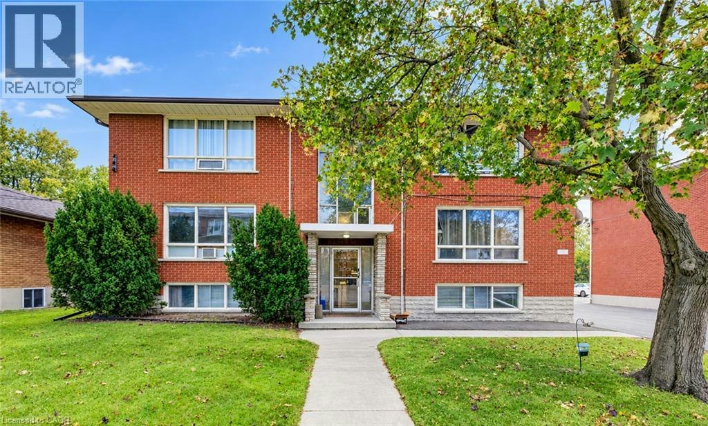 105 Dixon Street, Kitchener, ON, N2G 3E8