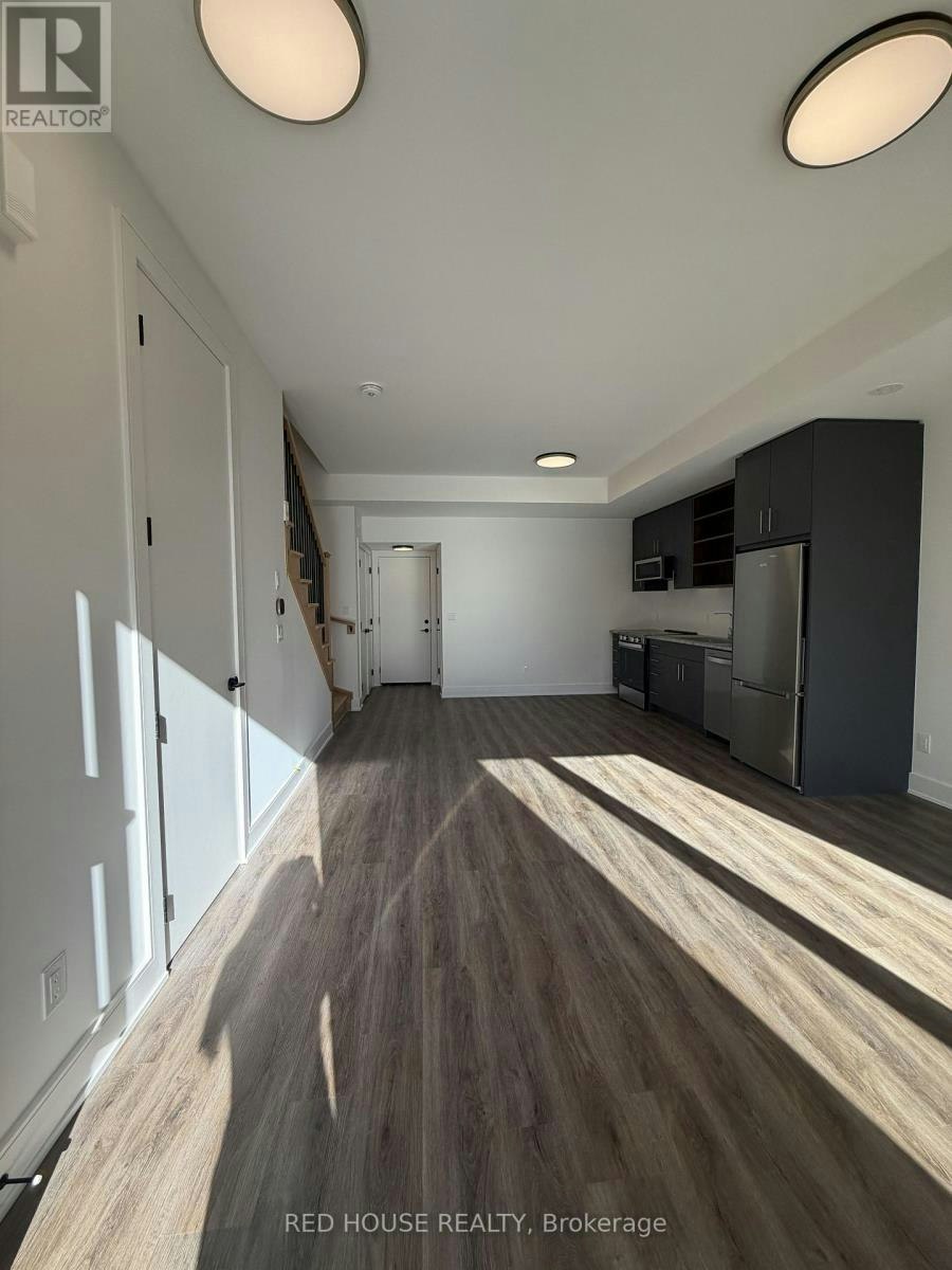 270 Ellis Avenue, St. Catharines, ON, L2P 0G9 - 2