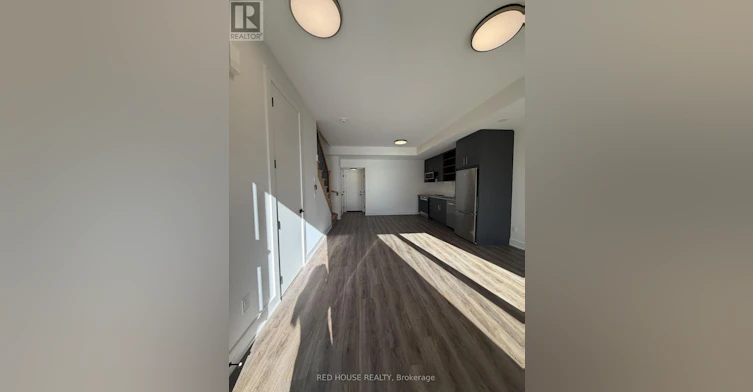 270 Ellis Avenue, St. Catharines, ON, L2P 0G9 - 2