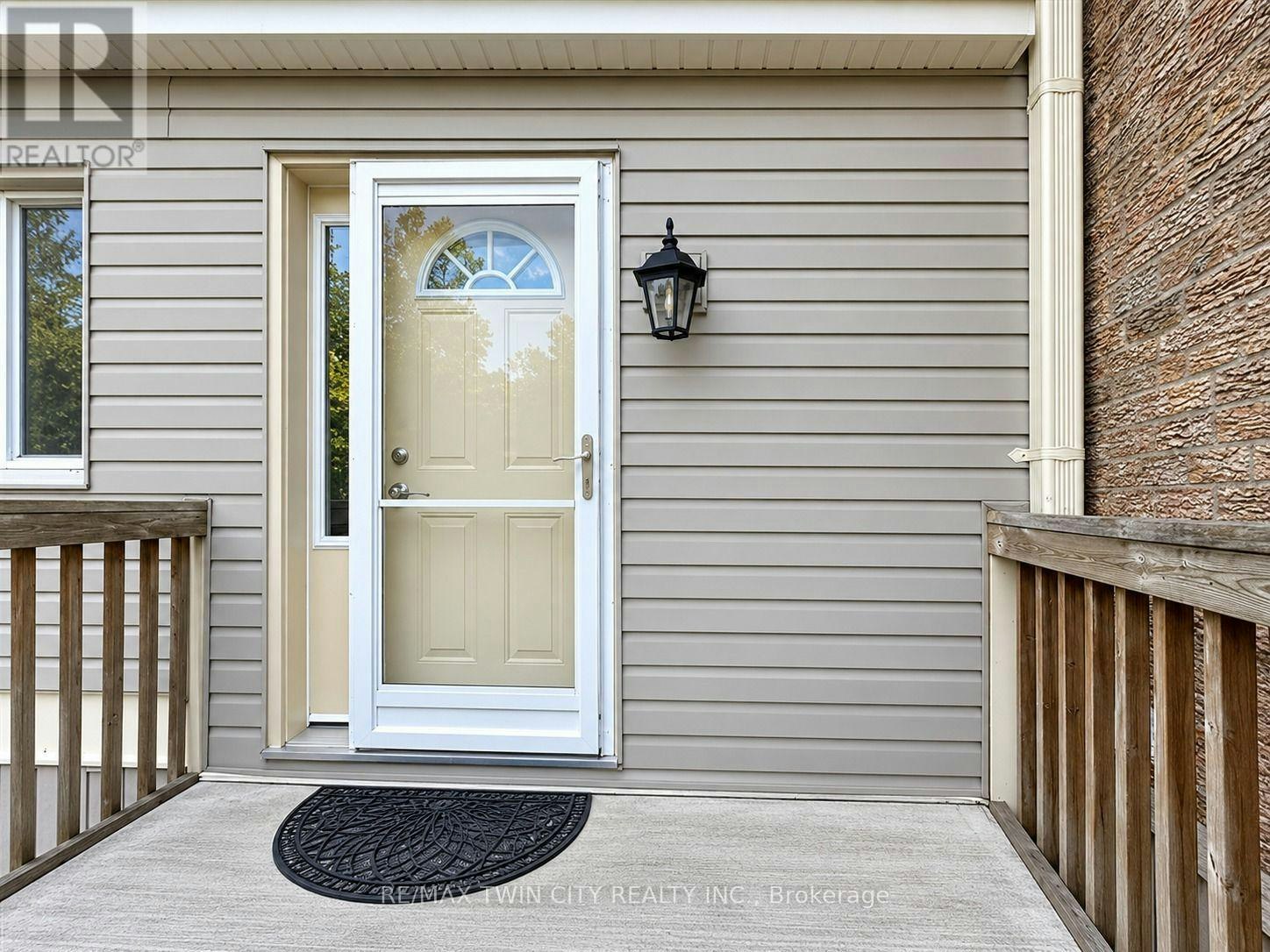100-30 Green Valley Drive, Kitchener, ON, N2P 1G8 - 2