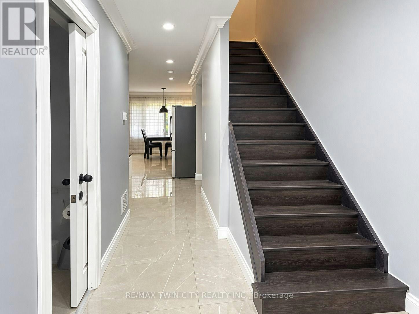 100-30 Green Valley Drive, Kitchener, ON, N2P 1G8 - 3