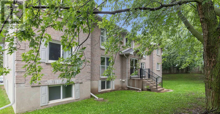 10-327 Northlake Drive, Waterloo, ON, N2V 1Z1 - 3