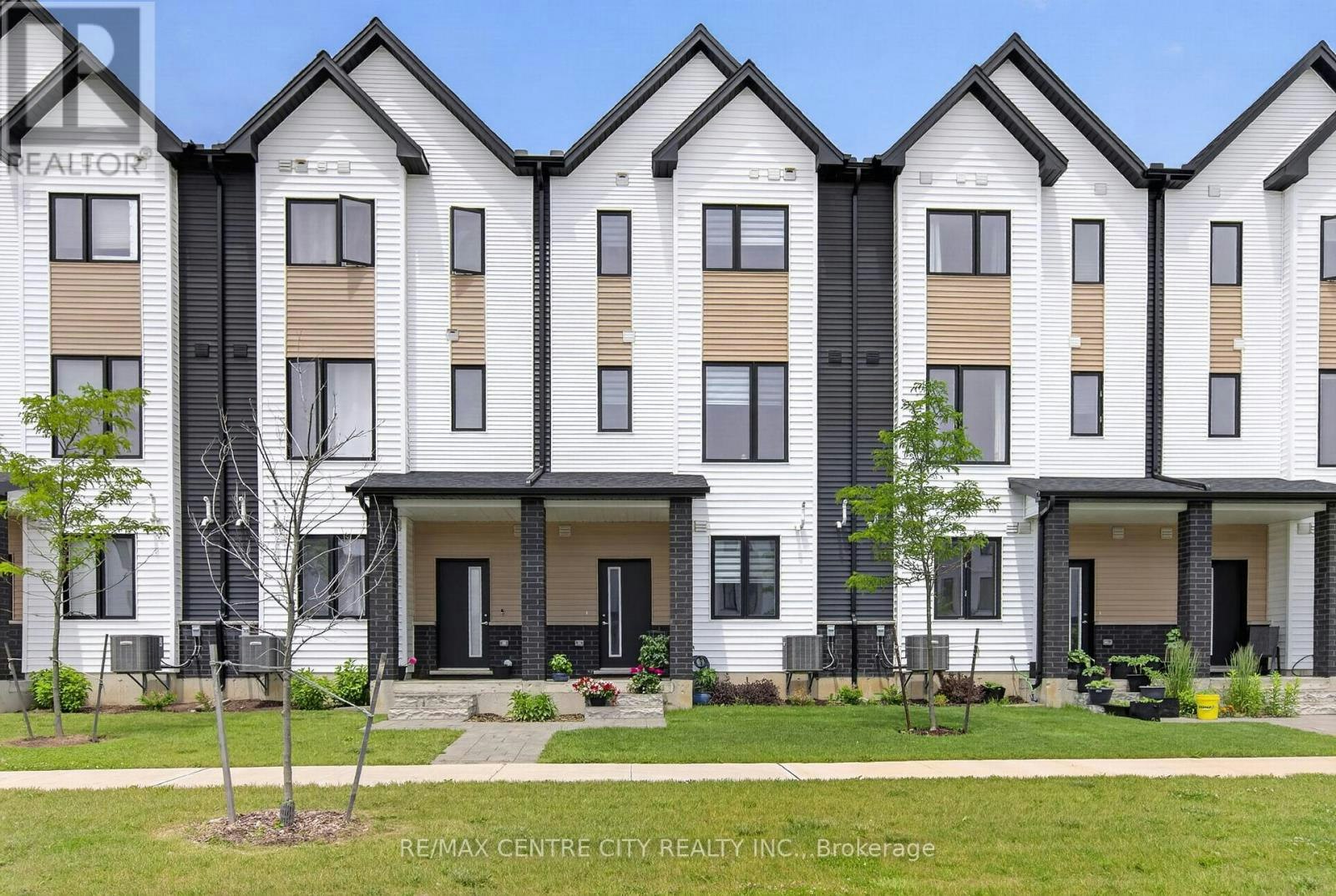 56-1595 Capri Crescent, London, ON, N6G 3Y6