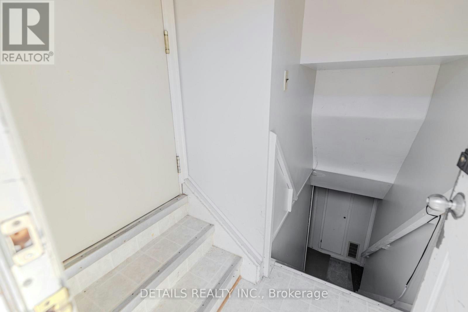 285 Columbus Avenue, Ottawa, ON, K1K 1P3 - 23