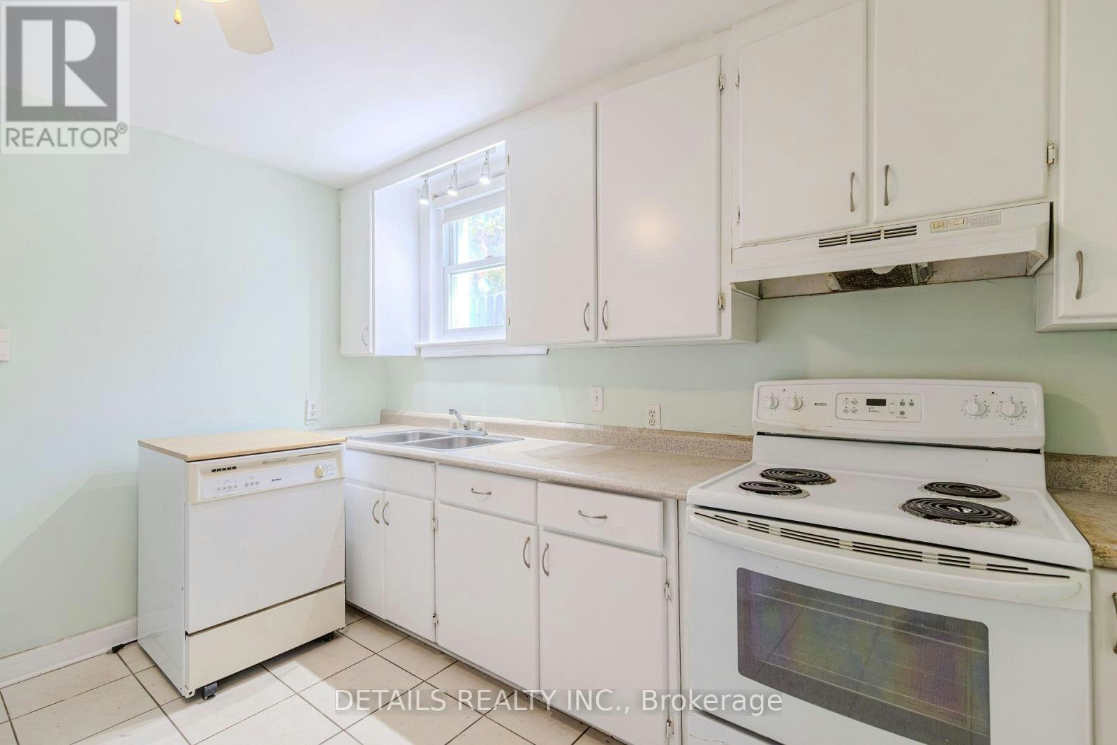 285 Columbus Avenue, Ottawa, ON, K1K 1P3 - 26
