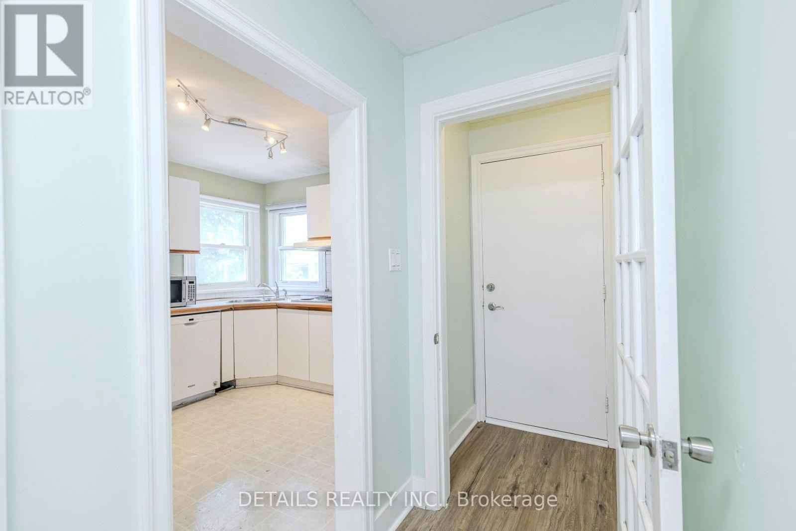 285 Columbus Avenue, Ottawa, ON, K1K 1P3 - 3
