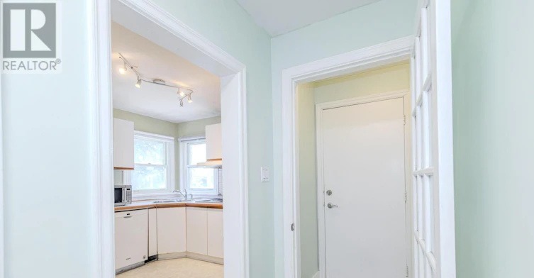 285 Columbus Avenue, Ottawa, ON, K1K 1P3 - 3