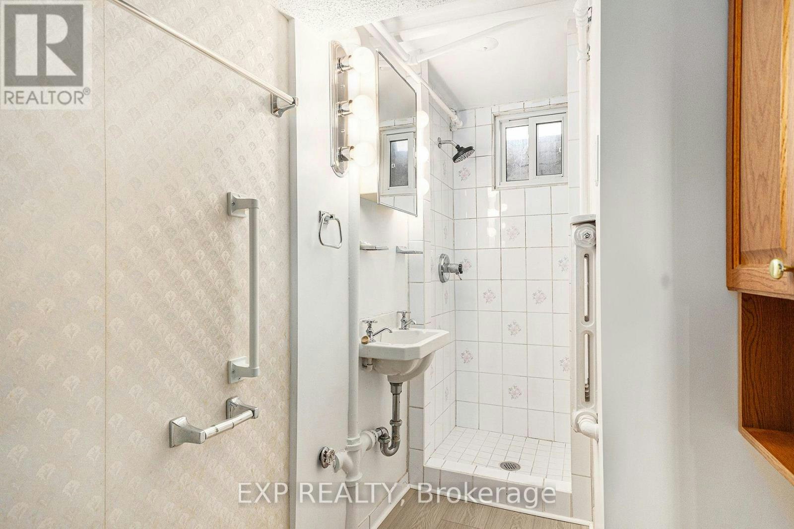 16 Lakeview Terrace, Ottawa, ON, K1S 3H4 - 14