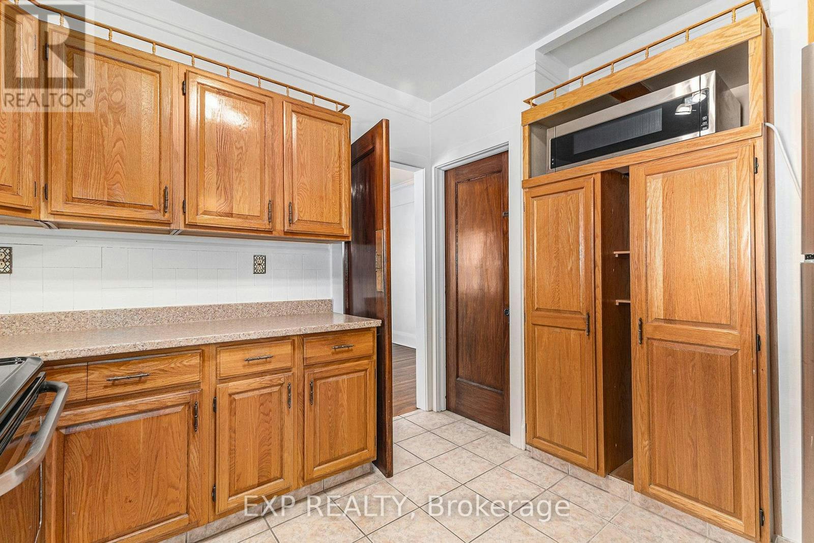 16 Lakeview Terrace, Ottawa, ON, K1S 3H4 - 9