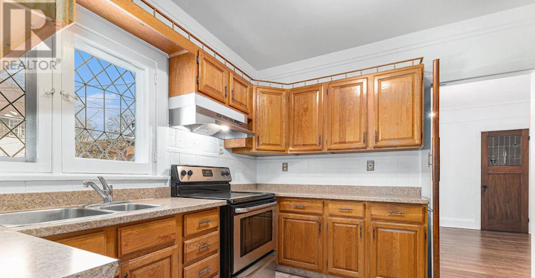 16 Lakeview Terrace, Ottawa, ON, K1S 3H4 - 11