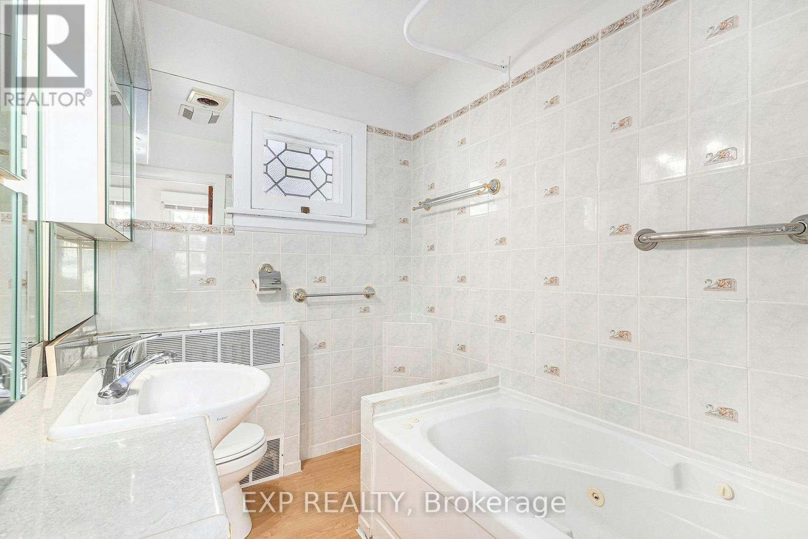 16 Lakeview Terrace, Ottawa, ON, K1S 3H4 - 20
