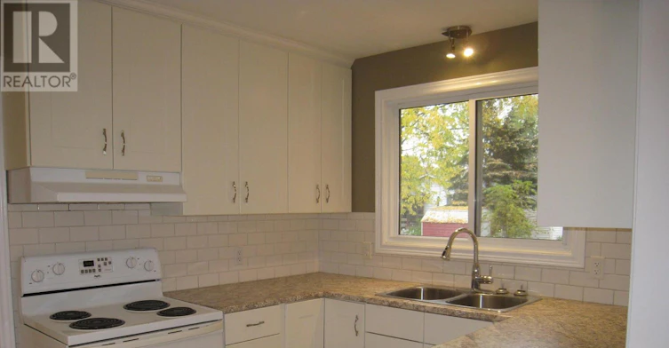 304 George Street E, Kemptville, ON, K0G 1J0 - 3