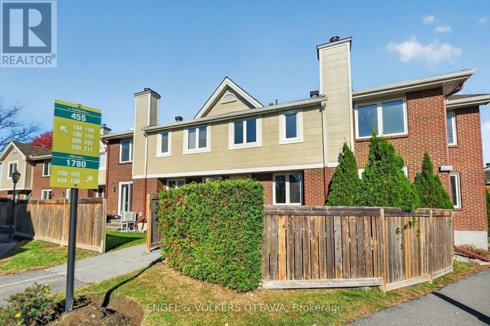 100-1780 Marsala Crescent, Ottawa, ON, K4A 2G2