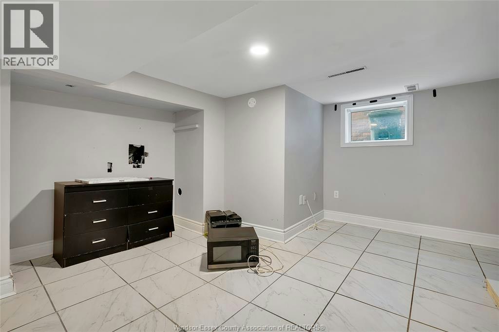 MAIN-1415 Langlois, Windsor, ON, N8X 4L9 - 20
