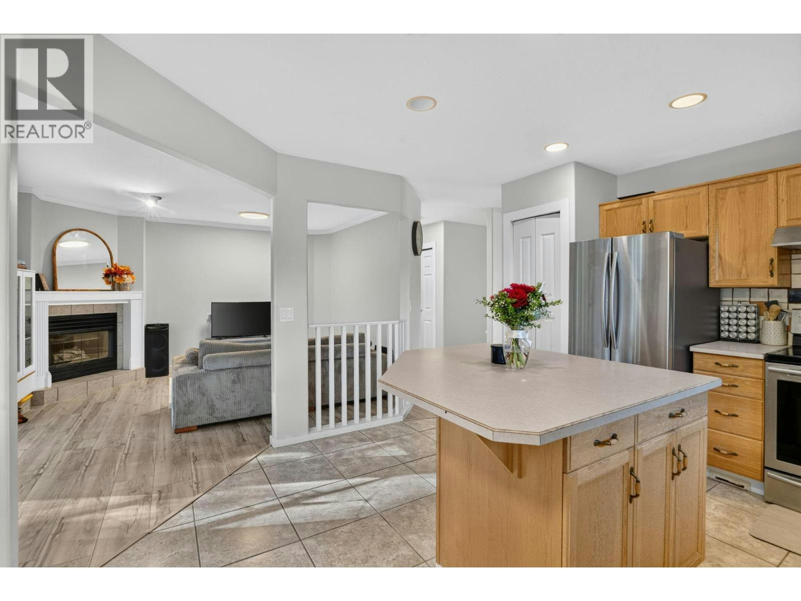1759 Spruceglen Drive, Kelowna, BC, V1V 1S8 - 7