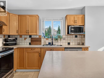 1759 Spruceglen Drive - 5