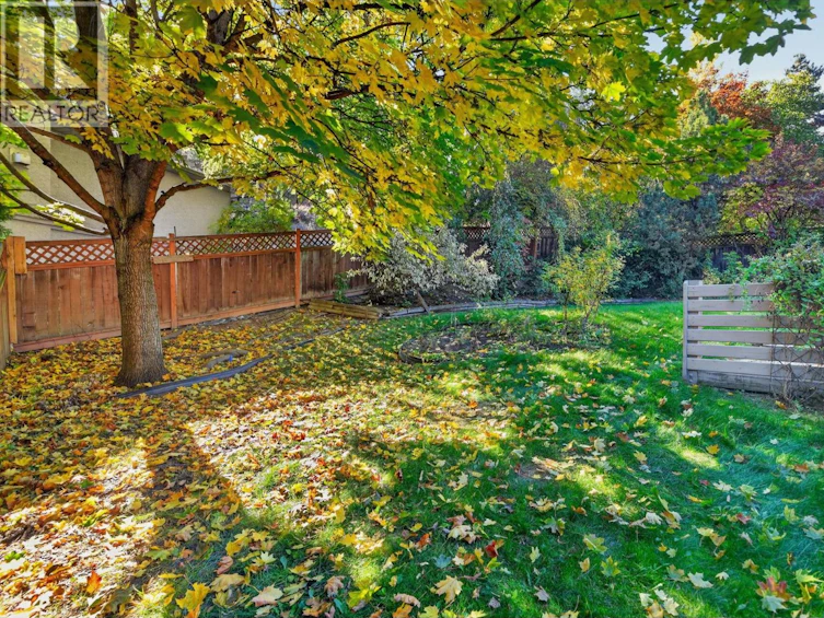 1759 Spruceglen Drive, Kelowna, BC, V1V 1S8 - 16