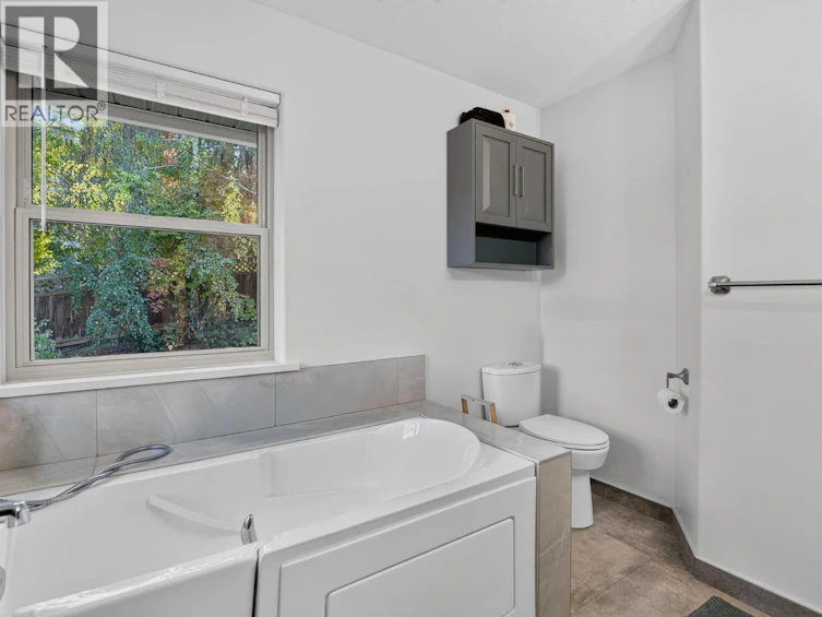 1759 Spruceglen Drive, Kelowna, BC, V1V 1S8 - 30