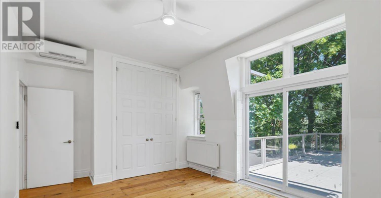 UPPER-33 Rose Avenue, Toronto, ON, M4X 1N7 - 13