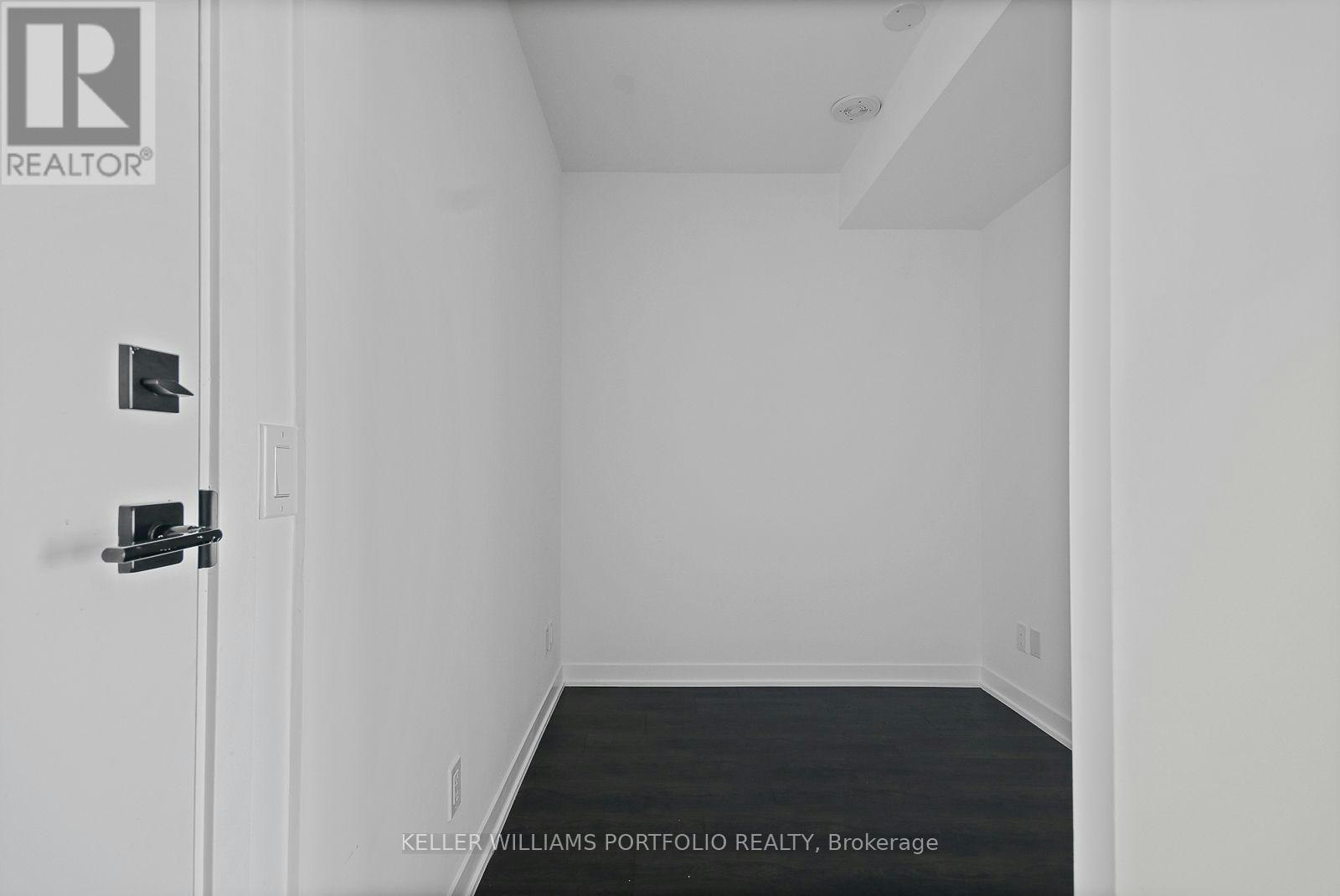 1816-319 Jarvis Street, Toronto, ON, M5B 2C2 - 4