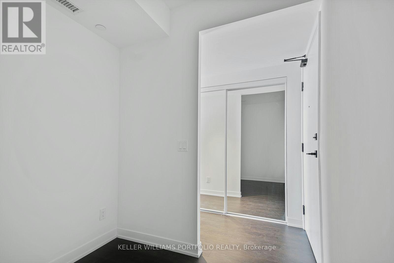 1816-319 Jarvis Street, Toronto, ON, M5B 2C2 - 6