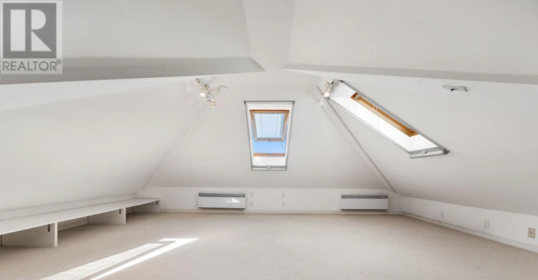 422 Lake Front, Toronto, ON, M4E 1A8 - 46