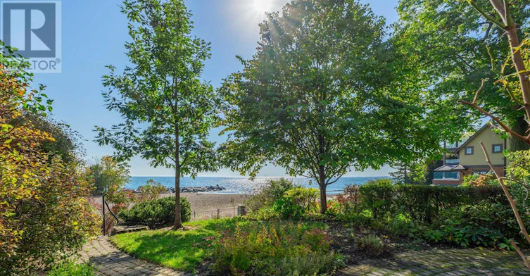 422 Lake Front, Toronto, ON, M4E 1A8 - 4