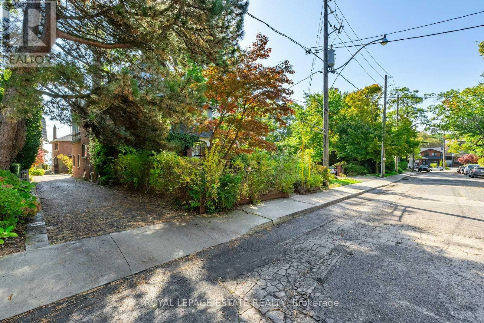 422 Lake Front, Toronto, ON, M4E 1A8 - 14