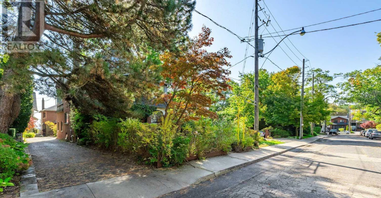 422 Lake Front, Toronto, ON, M4E 1A8 - 14