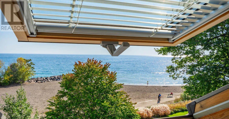 422 Lake Front, Toronto, ON, M4E 1A8 - 47