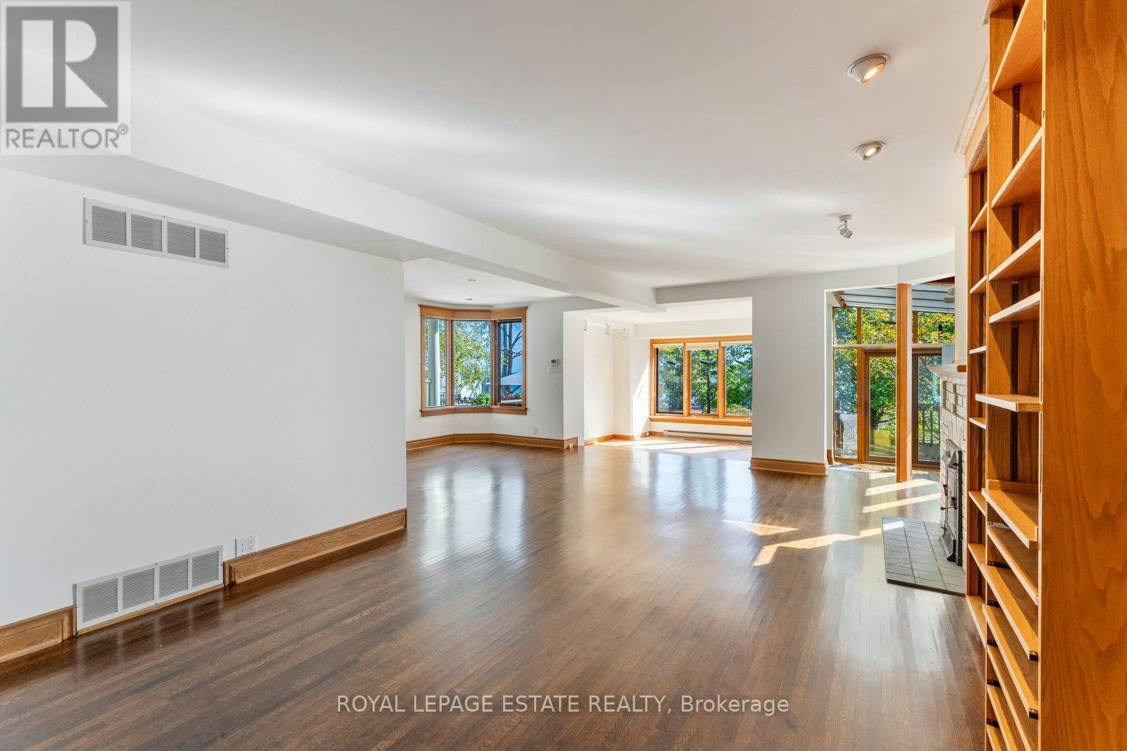 422 Lake Front, Toronto, ON, M4E 1A8 - 22